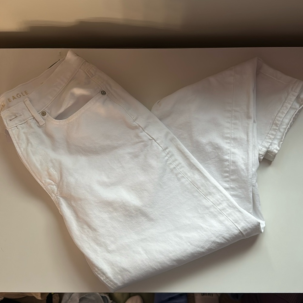 American Eagle white jeans